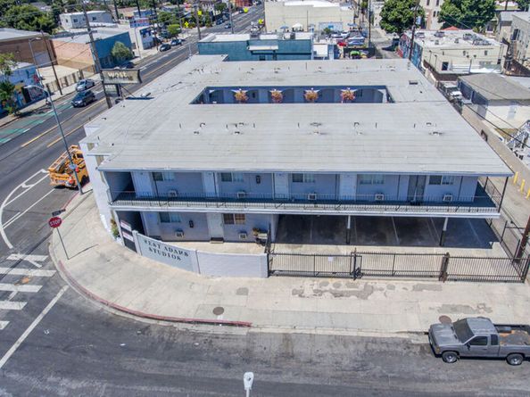 4905 W Adams Boulevard, Los Angeles CA 90016