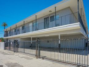 4905 W Adams Boulevard, Los Angeles CA 90016