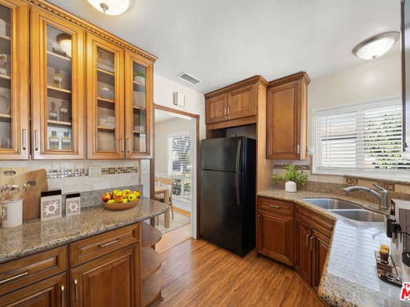 2420 Roycroft Avenue, Long Beach CA 90815