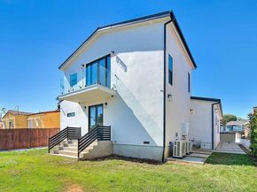 4516 W 63rd Street, Los Angeles CA 90043
