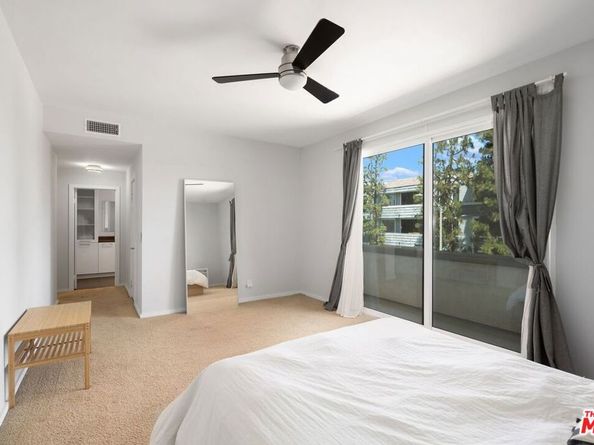 306 Bora Bora Way 202, Marina Del Rey CA 90292