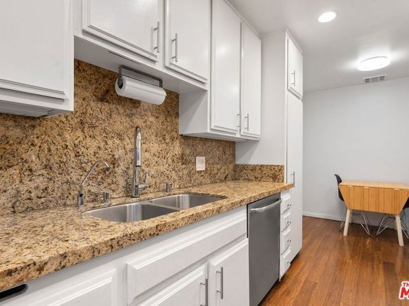 306 Bora Bora Way 202, Marina Del Rey CA 90292