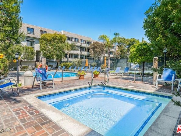 306 Bora Bora Way 202, Marina Del Rey CA 90292