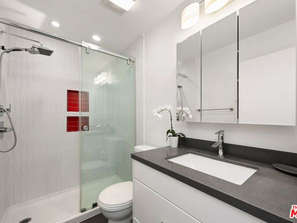 306 Bora Bora Way 202, Marina Del Rey CA 90292