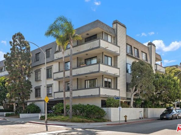 306 Bora Bora Way 202, Marina Del Rey CA 90292