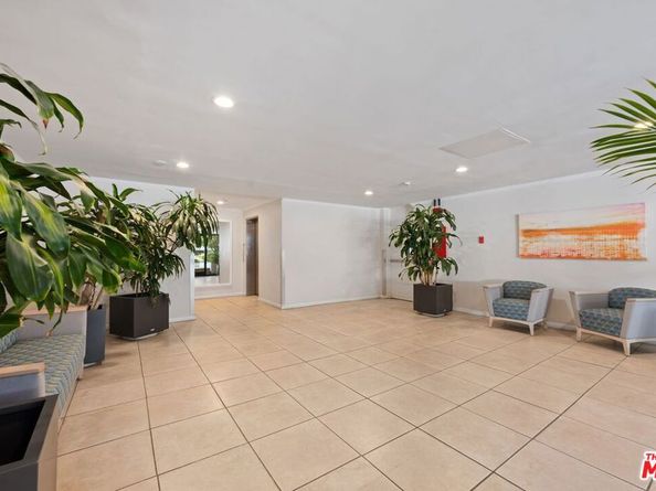 306 Bora Bora Way 202, Marina Del Rey CA 90292