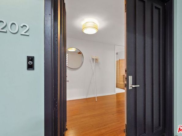 306 Bora Bora Way 202, Marina Del Rey CA 90292