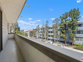 306 Bora Bora Way 202, Marina Del Rey CA 90292