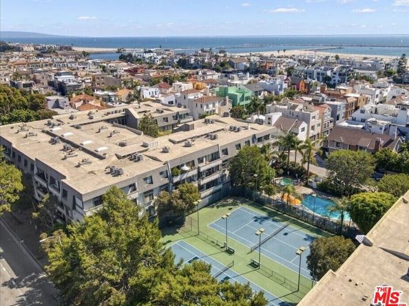 306 Bora Bora Way 202, Marina Del Rey CA 90292