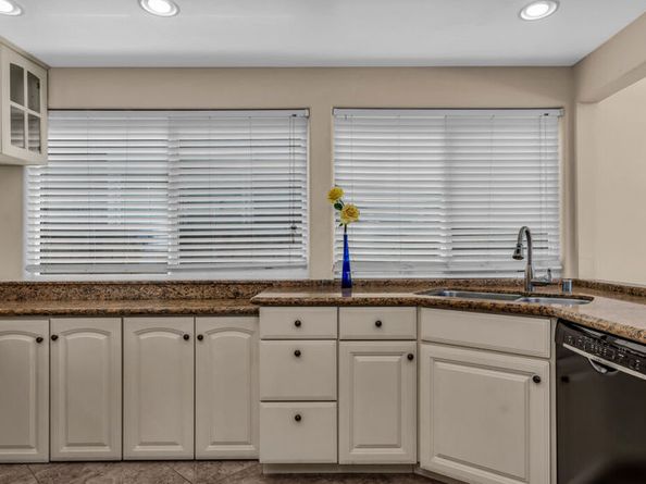 16661 Carousel Lane, Huntington Beach CA 92649