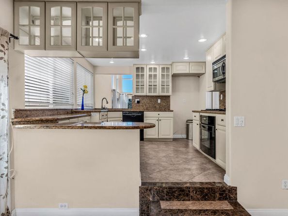 16661 Carousel Lane, Huntington Beach CA 92649