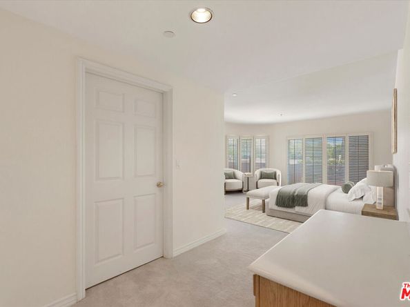 4310 Cahuenga Boulevard 304, Toluca Lake CA 91602