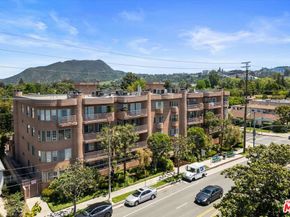 4310 Cahuenga Boulevard 304, Toluca Lake CA 91602