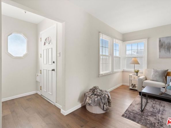 10910 S Burl Avenue, Inglewood CA 90304