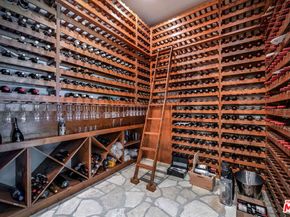 422 Parkwood Drive, Los Angeles CA 90077