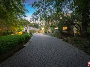 422 Parkwood Drive, Los Angeles CA 90077