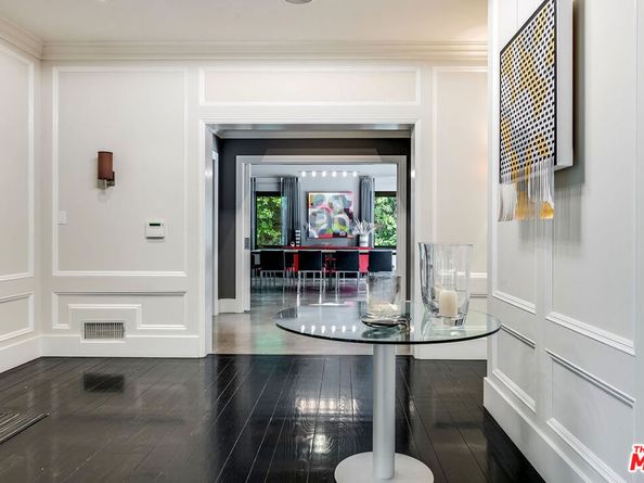 422 Parkwood Drive, Los Angeles CA 90077