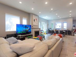 1670 Asbury Drive, Pasadena CA 91104