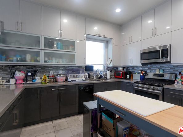 1670 Asbury Drive, Pasadena CA 91104