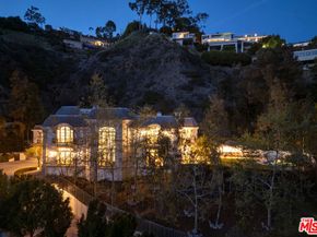 10509 Vestone Way, Los Angeles CA 90077