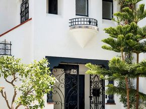 502 Smithwood Drive, Beverly Hills CA 90212