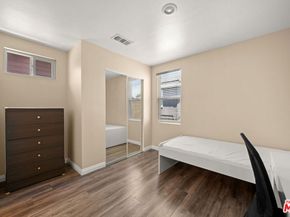 1325 W 37th Place, Los Angeles CA 90007