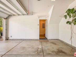 10742 Bloomfield Street, Toluca Lake CA 91602