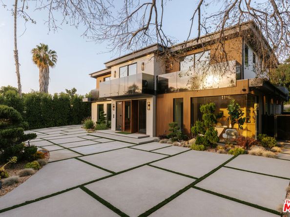 5244 Tampa Avenue, Tarzana CA 91356