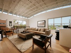 630 Rose Avenue 1, Venice CA 90291