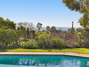 590 N Tigertail Road, Los Angeles CA 90049