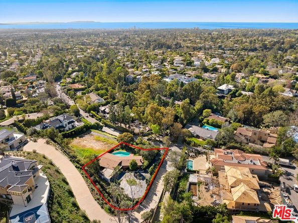 590 N Tigertail Road, Los Angeles CA 90049