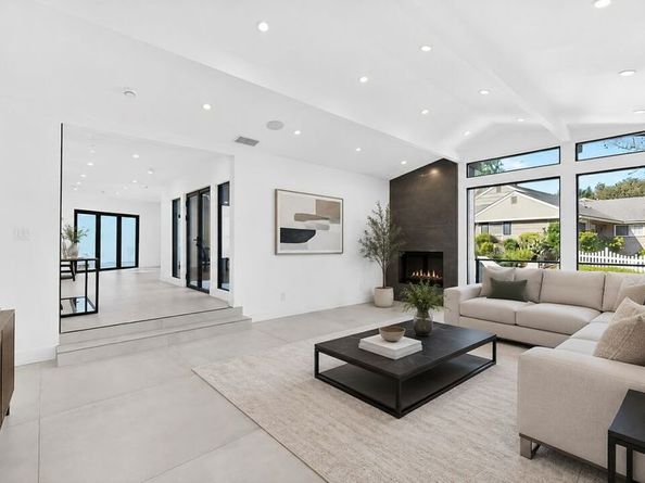 3873 Royal Woods Drive, Sherman Oaks CA 91403