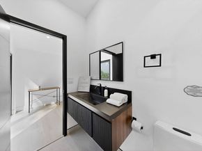 3873 Royal Woods Drive, Sherman Oaks CA 91403