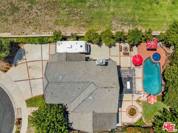 23717 Blythe Street, West Hills CA 91304