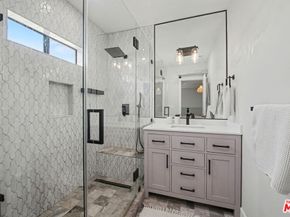 1135 W 81st Place, Los Angeles CA 90044