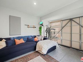 1135 W 81st Place, Los Angeles CA 90044