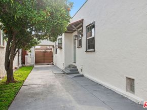 1135 W 81st Place, Los Angeles CA 90044