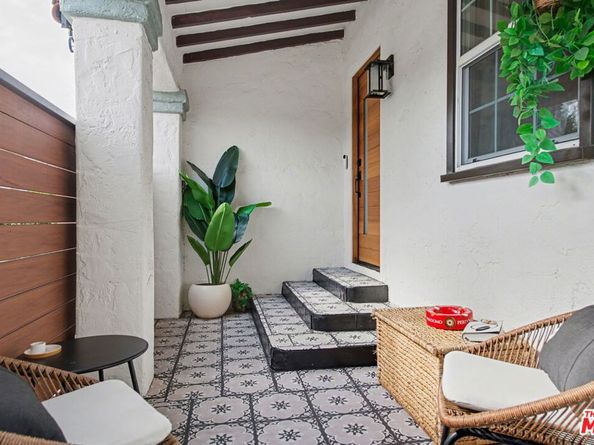 1135 W 81st Place, Los Angeles CA 90044