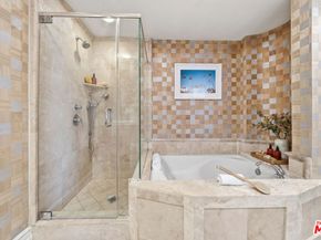 850 N Croft Avenue 202, Los Angeles CA 90069