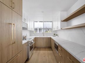 16601 Marquez Avenue 302, Pacific Palisades CA 90272
