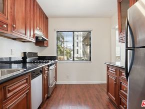 7154 Lexington Avenue, West Hollywood CA 90046