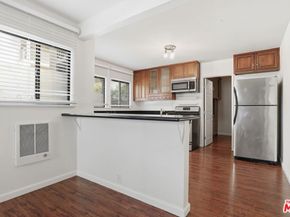 7154 Lexington Avenue, West Hollywood CA 90046