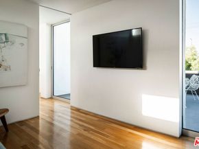 34 S Venice Boulevard 2, Venice CA 90291