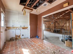 1505 N Naomi Street, Burbank CA 91505