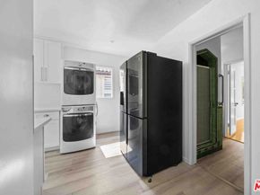 865 S Lucerne Boulevard, Los Angeles CA 90005