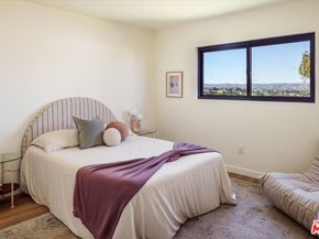 4249 Torreon Drive, Woodland Hills CA 91364