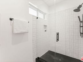 1131 12th Street 102, Santa Monica CA 90403