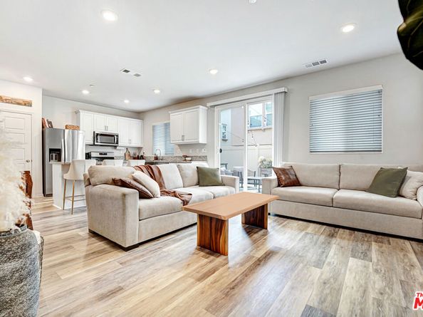 11809 Vienna Lane, Los Angeles CA 90047