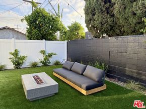 2911 S Rimpau Boulevard 2909, Los Angeles CA 90016