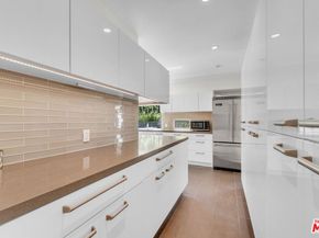 15514 Casiano Court, Los Angeles CA 90077